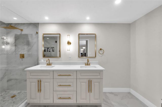 11882 SW 12th Place, Davie, FL 33325