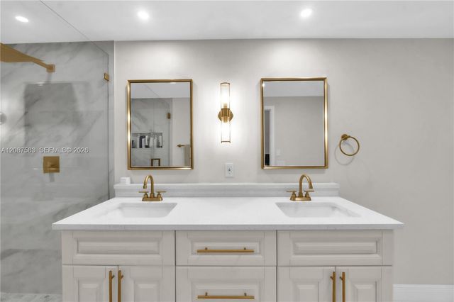11882 SW 12th Place, Davie, FL 33325