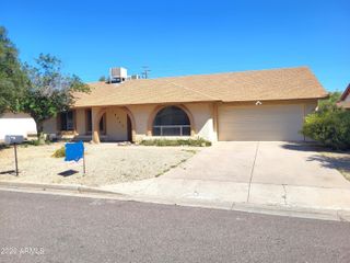 18243 N 43RD Drive, Glendale, AZ 85308