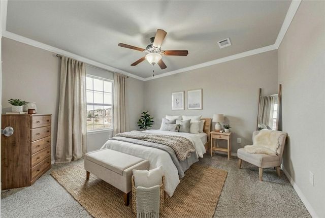 1473 Buena Vista, College Station, TX 77845