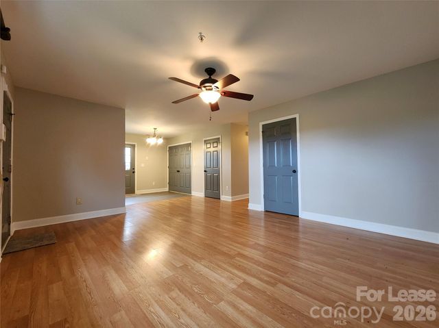 1607 Parkdale Avenue, Gastonia, NC 28052