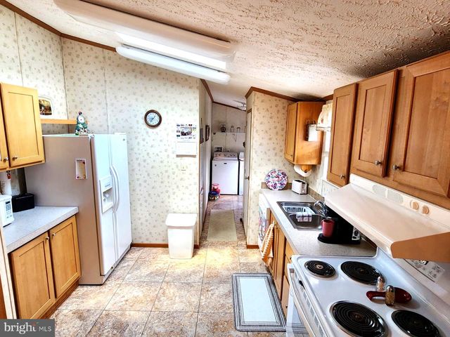 4612 HOLLY DRIVE, Chambersburg, PA 17202