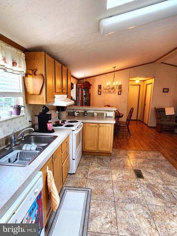 4612 HOLLY DRIVE, Chambersburg, PA 17202
