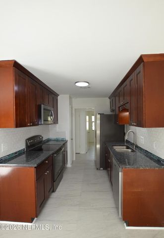 2045 DERRINGER Road, Jacksonville, FL 32225