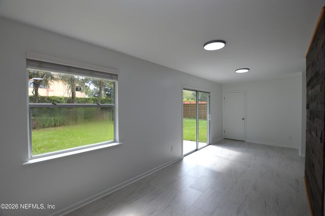 2045 DERRINGER Road, Jacksonville, FL 32225