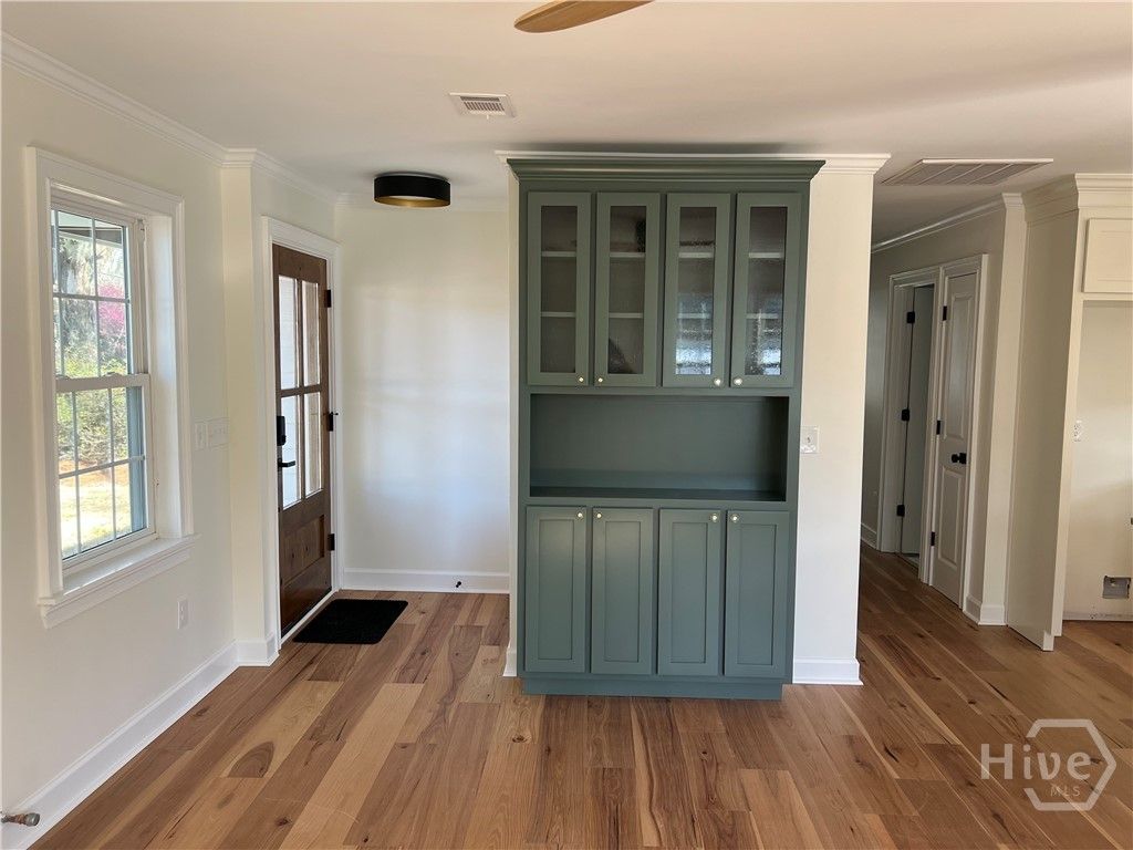 Image 4 of property listing at 233 E Derenne Avenue, Savannah, GA 31405