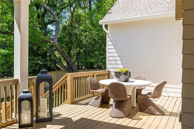 3002 Cravenridge Drive NE, Brookhaven, GA 30319