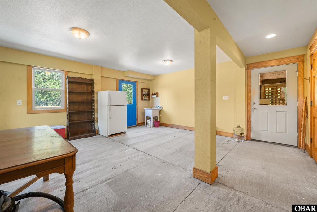 Image 33 of property listing at 501 Brant Road Lot #22, Corolla, NC 27927