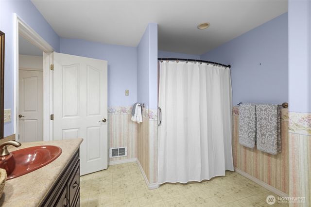 382 Discovery View Drive, Sequim, WA 98382