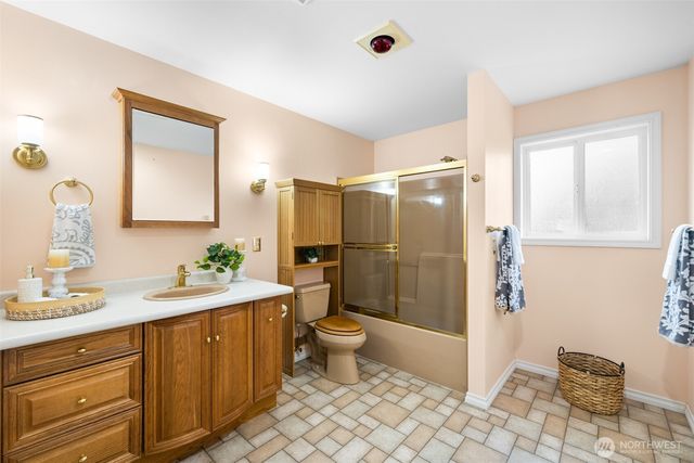 382 Discovery View Drive, Sequim, WA 98382