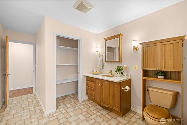 382 Discovery View Drive, Sequim, WA 98382