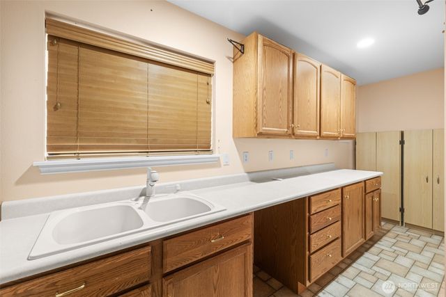 382 Discovery View Drive, Sequim, WA 98382