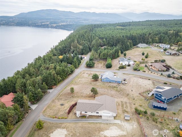 382 Discovery View Drive, Sequim, WA 98382