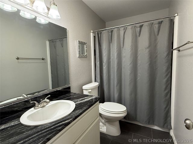 1910 S 70th Street W, Muskogee, OK 74401