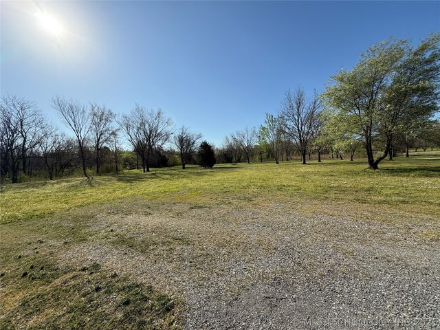 1910 S 70th Street W, Muskogee, OK 74401
