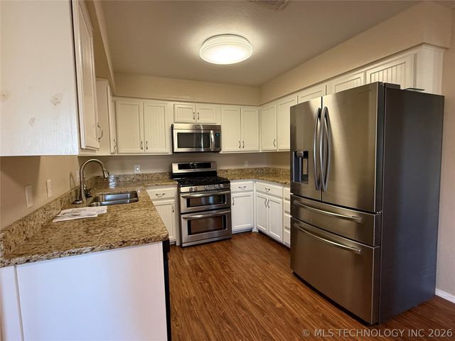 1910 S 70th Street W, Muskogee, OK 74401