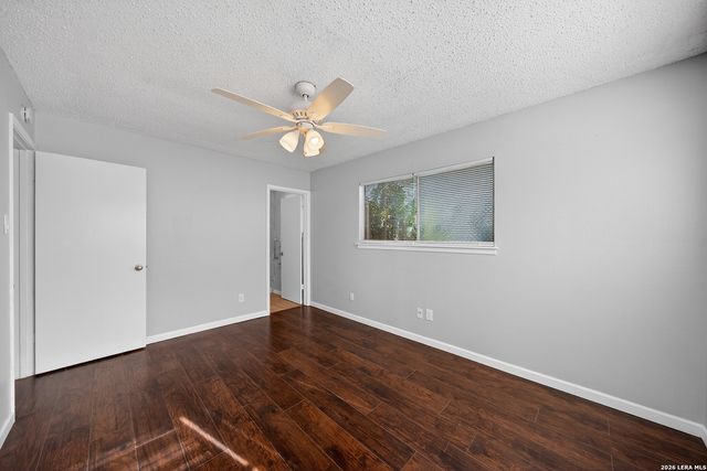 300 Roanoke, Schertz, TX 78154