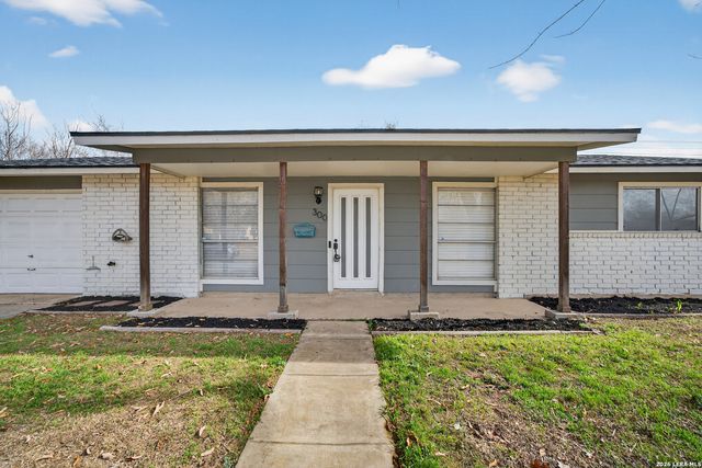 300 Roanoke, Schertz, TX 78154