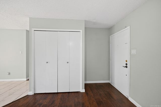 300 Roanoke, Schertz, TX 78154