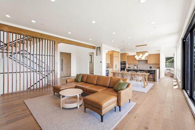2661 Shirland Tract Rd, Auburn, CA 95603