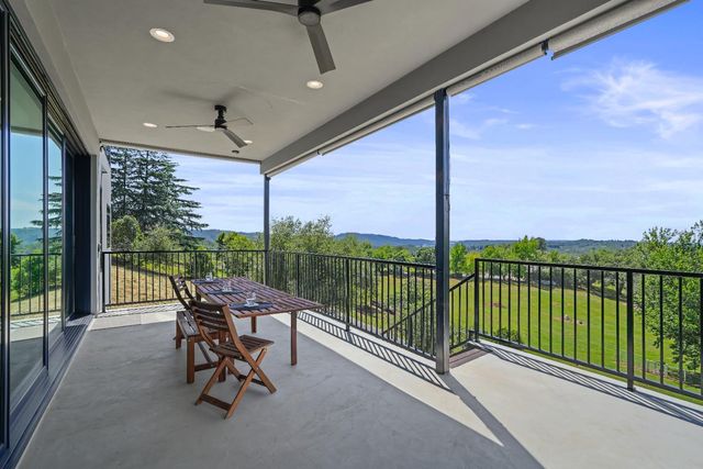 2661 Shirland Tract Rd, Auburn, CA 95603