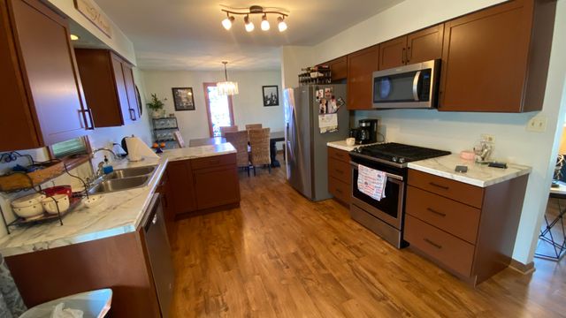 1602 Cozy Lane, Dyer, IN 46311