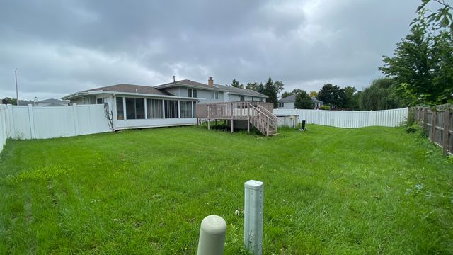 1602 Cozy Lane, Dyer, IN 46311