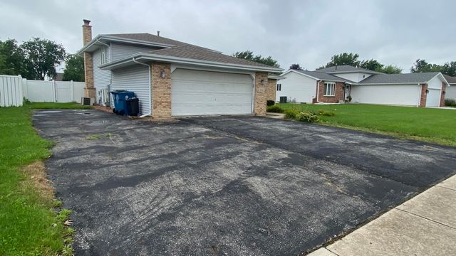 1602 Cozy Lane, Dyer, IN 46311