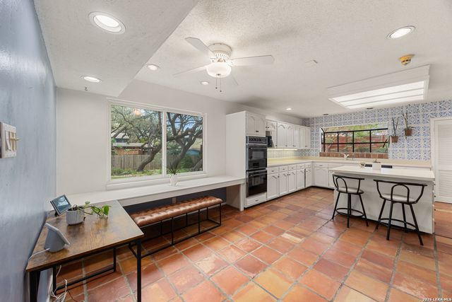 4210 Bluemel, San Antonio, TX 78240