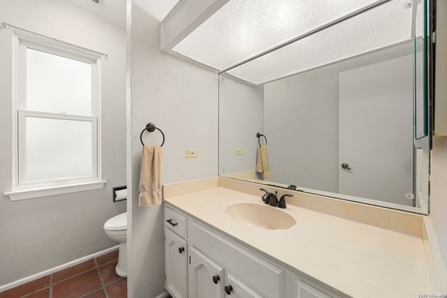 4210 Bluemel, San Antonio, TX 78240