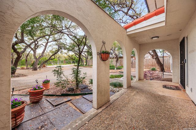 4210 Bluemel, San Antonio, TX 78240