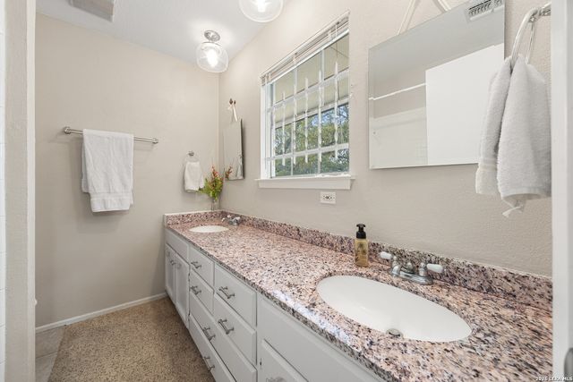 4210 Bluemel, San Antonio, TX 78240