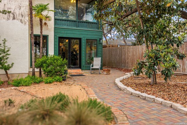 4210 Bluemel, San Antonio, TX 78240