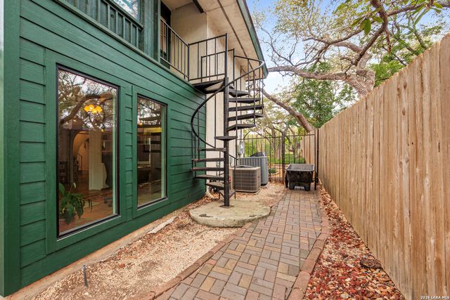 4210 Bluemel, San Antonio, TX 78240