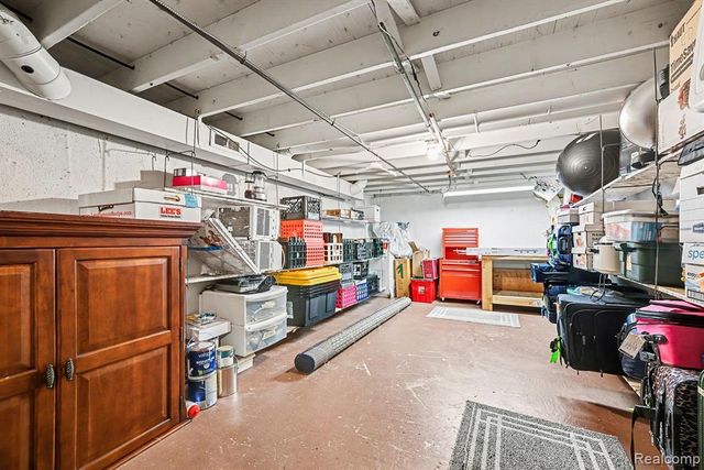 42942 Barchester Road, Canton, MI 48187