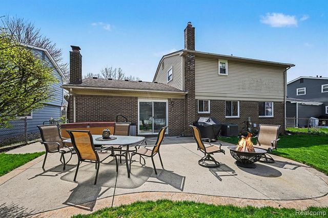 42942 Barchester Road, Canton, MI 48187