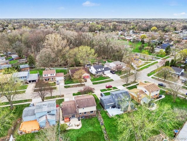 42942 Barchester Road, Canton, MI 48187