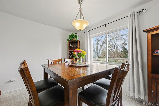 42942 Barchester Road, Canton, MI 48187