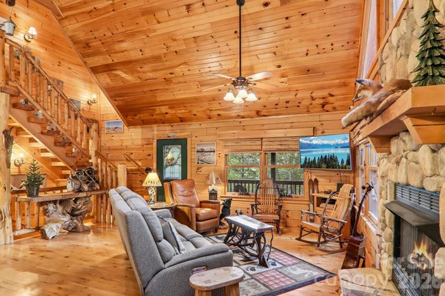 230 Forest Drive, Maggie Valley, NC 28751