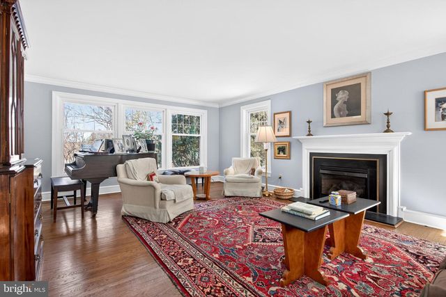 9 FOXCHASE RD, Malvern, PA 19355