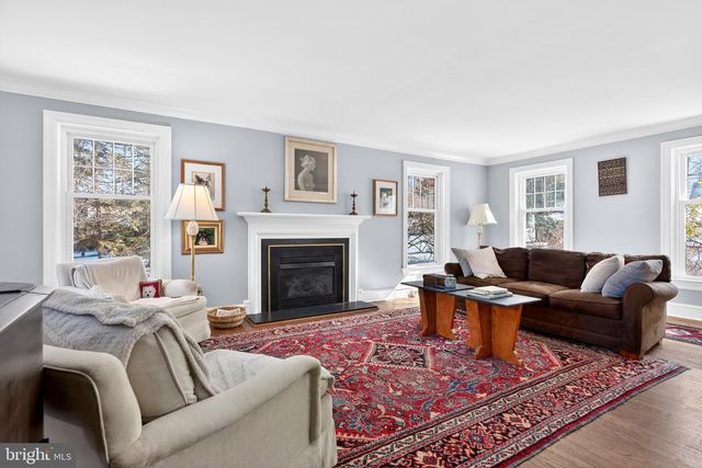 9 FOXCHASE RD, Malvern, PA 19355