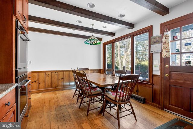 9 FOXCHASE RD, Malvern, PA 19355