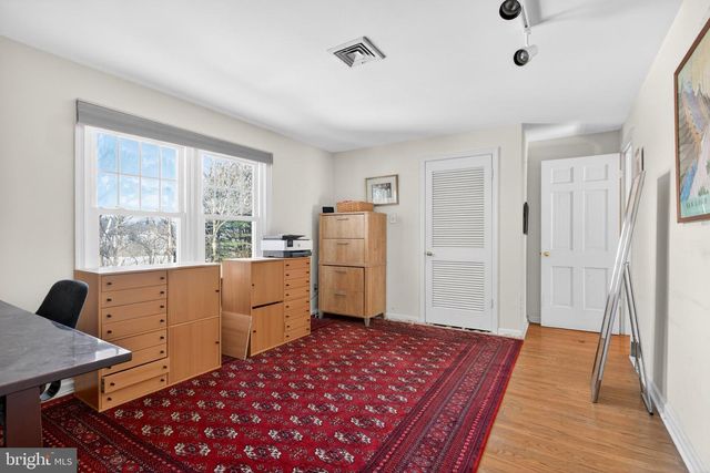 9 FOXCHASE RD, Malvern, PA 19355