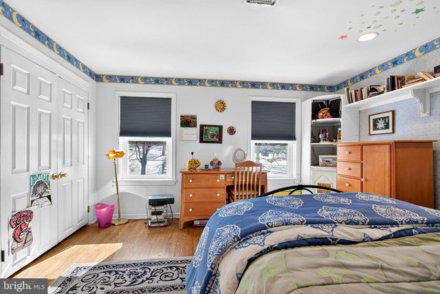 9 FOXCHASE RD, Malvern, PA 19355