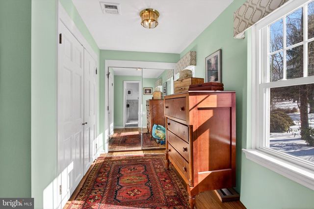 9 FOXCHASE RD, Malvern, PA 19355