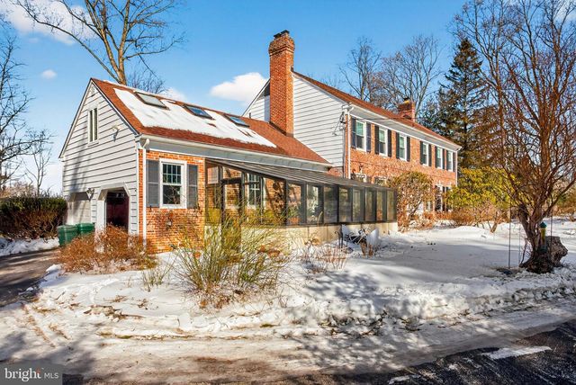 9 FOXCHASE RD, Malvern, PA 19355