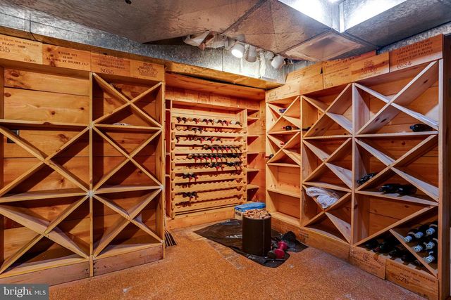 9 FOXCHASE RD, Malvern, PA 19355