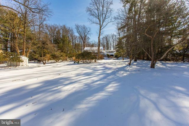 9 FOXCHASE RD, Malvern, PA 19355