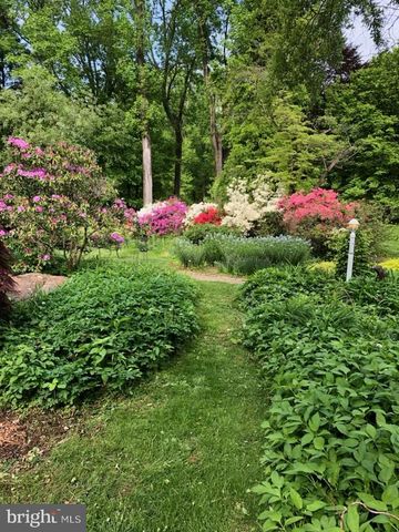 9 FOXCHASE RD, Malvern, PA 19355