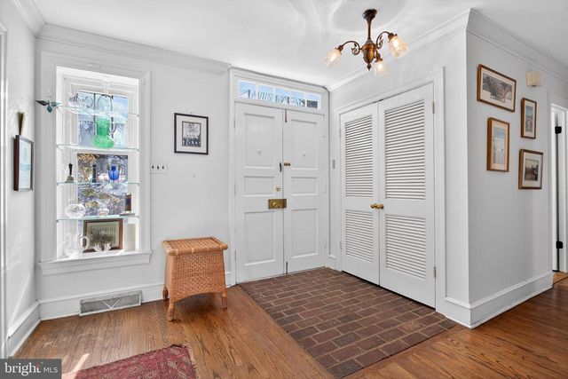 9 FOXCHASE RD, Malvern, PA 19355